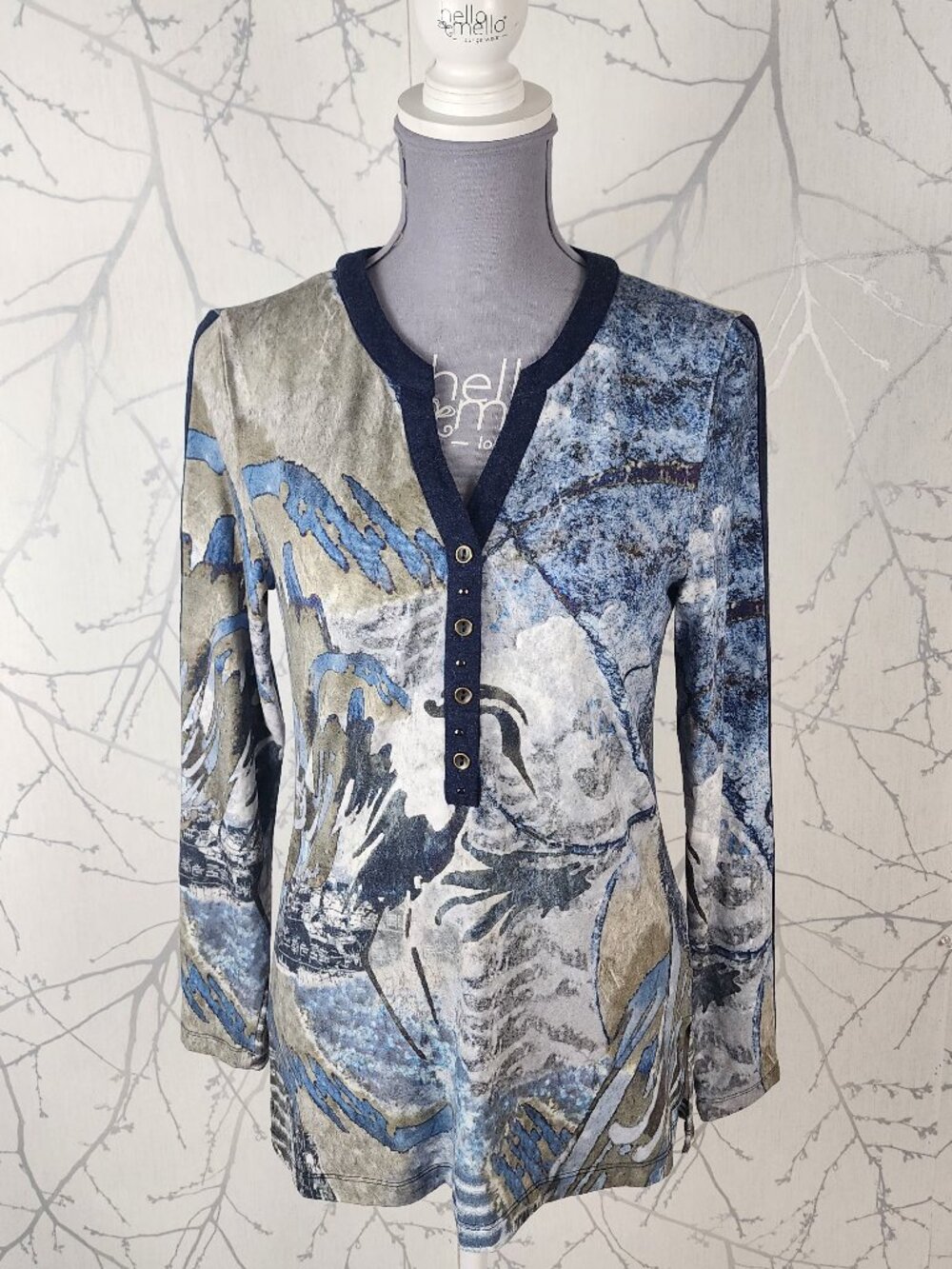 Dolcezza Artsy Abstract Print Stretch Jersey V-Neck Popover Top